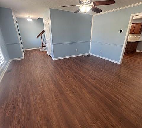 4th image of 218 Riley Way