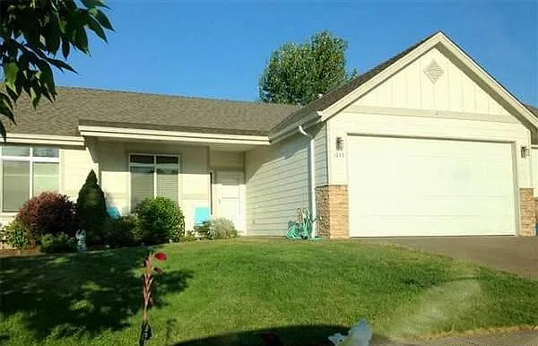 1653 Elk Cir SW — Photo 1