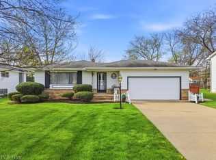 16155 Canterbury Dr, Strongsville, OH 44136