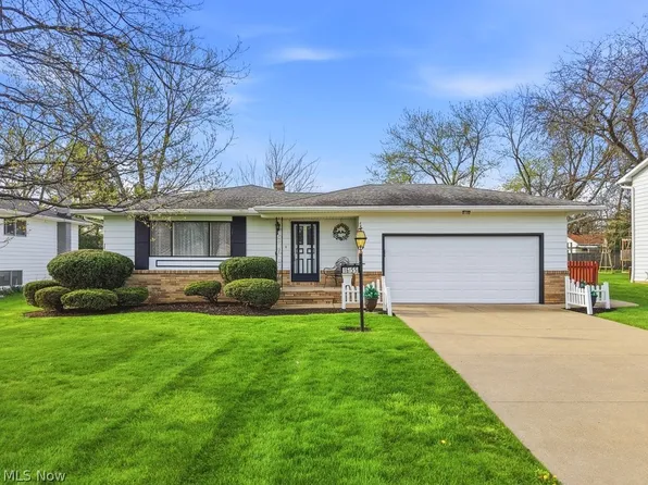 16155 Canterbury Dr, Strongsville, OH 44136