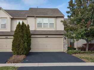 126 W Buckingham Dr, Round Lake, IL 60073
