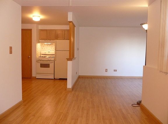 4th image of 5501 W Edmunds St