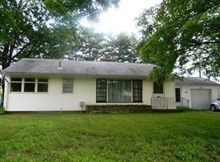 10816 Lincoln St SE, East Canton, OH 44730