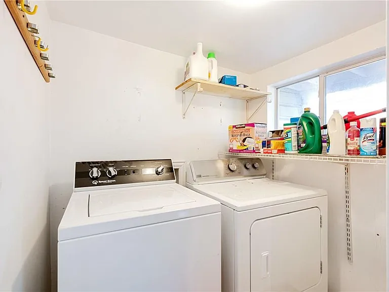 7815 Hardy Dr — Photo 12