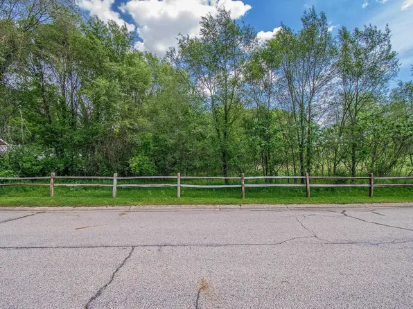 Cardinal Dr, South Bend, IN 46619