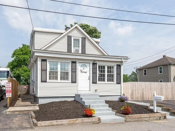 9 Fay St, Seekonk, MA 02771