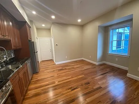 136 Inman St #6 — Photo 12