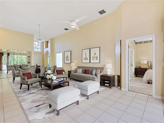 2nd image of 612 High Vista Dr
