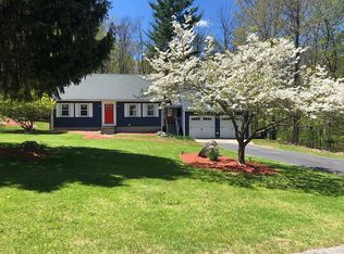 4 Viola Ter, Sutton, MA 01590