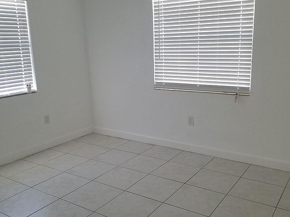 2nd image of 531 Harrison Ave APT 6