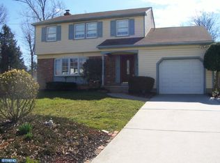 8 Valley Forge Rd, Marlton, NJ 08053