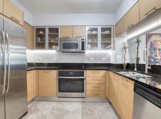 31 SE 5th St APT 1907, Miami, FL 33131