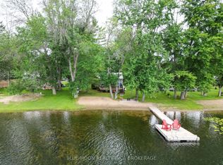1058 Memory Ln, South Frontenac, ON K0H 2W0