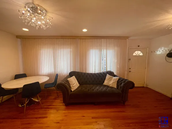 3105 Emmons Avenue image 4 of 31