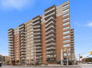 429 Somerset St W #207, Ottawa, ON K2P2P5