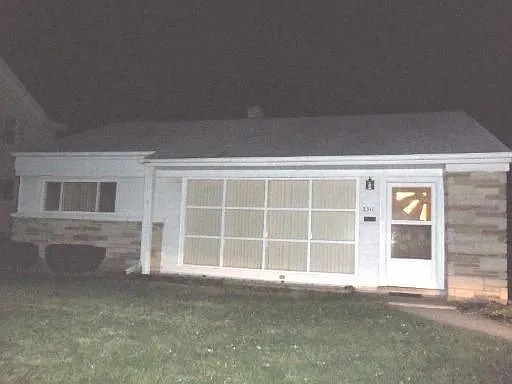 2311 Hawthorne Rd photo 1