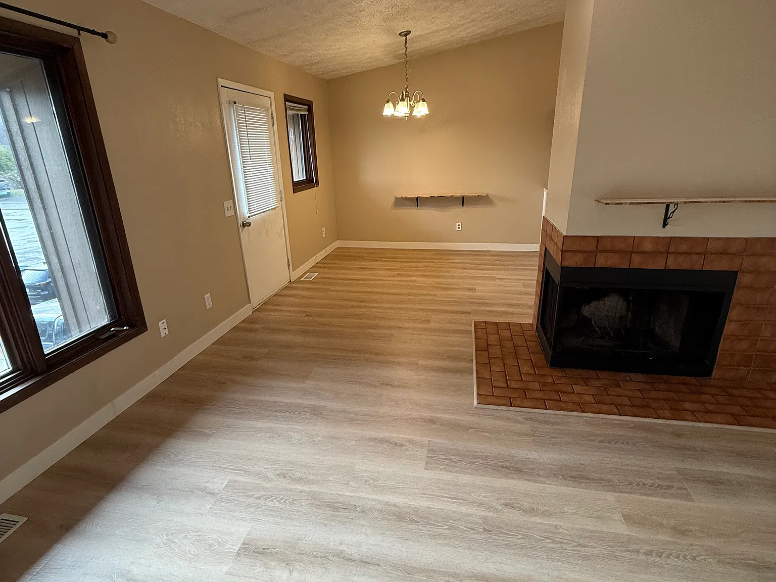 2 bed, 1016 sqft, $1,800 — Photo 4