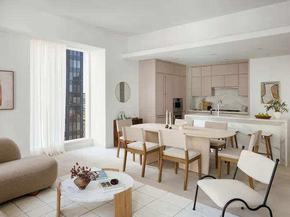 138 East 50th Street image 2 of 13