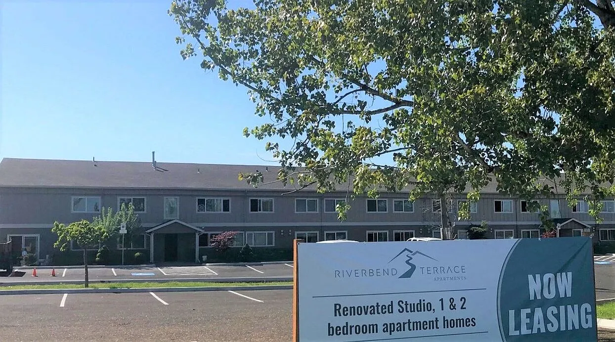 Riverbend Terrace Apartments — Photo 1