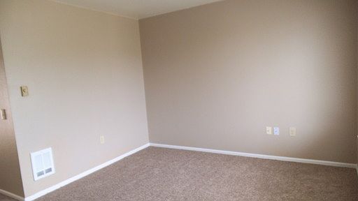 4th image of 18440 Killarney Cir APT C