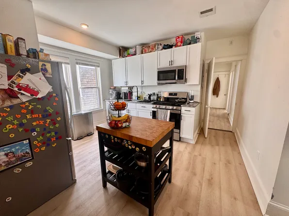 127 Eliot St, Chestnut Hill, MA