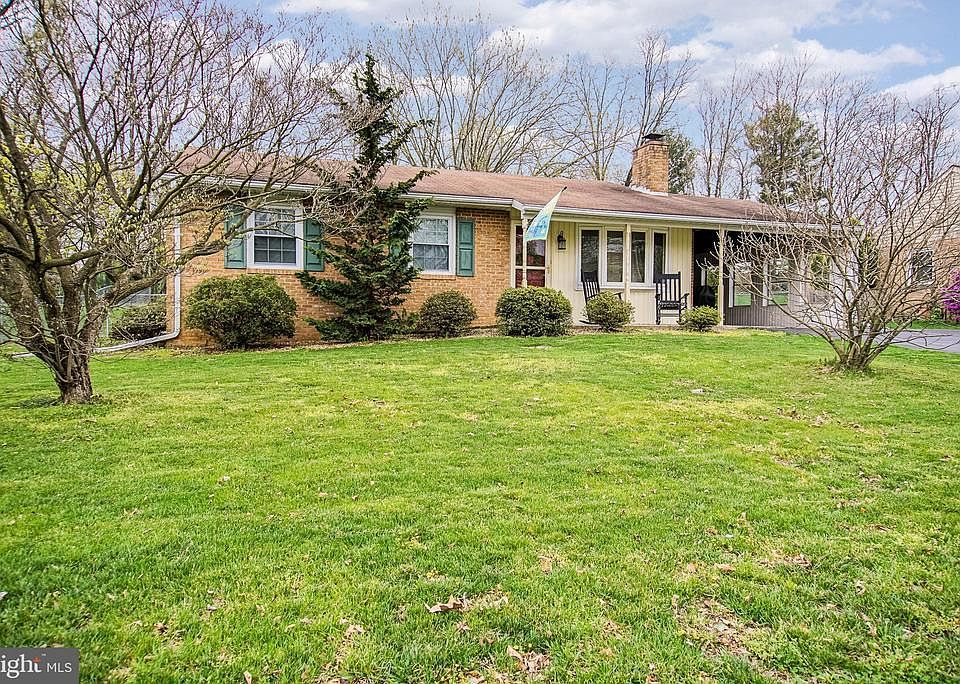 1st image of 10729 Oak Forest Dr