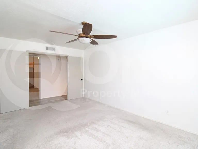 4234 E Tanglewood Dr — Photo 11