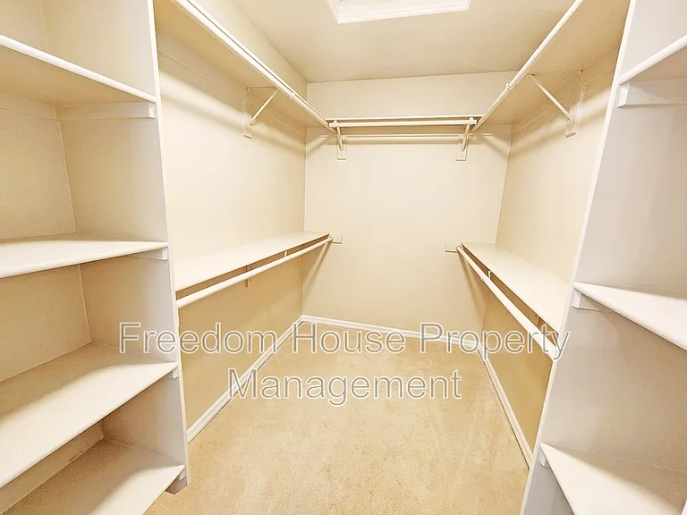 4591 Stoneham St — Photo 26