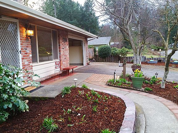 3rd image of 7115 Timberlake Dr SE