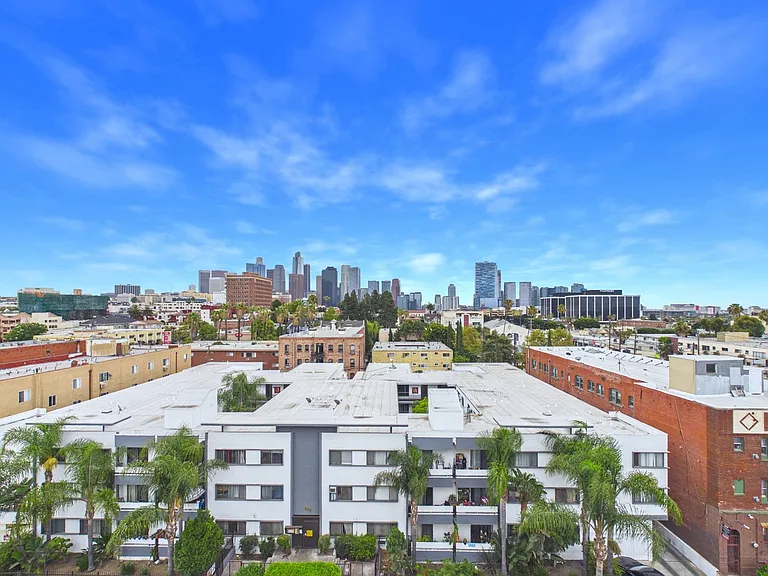 Diamante Apartment Homes — Photo 32