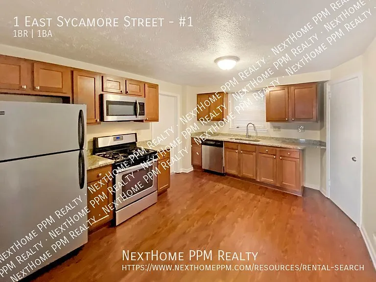 1 E Sycamore St #1 — Photo 16