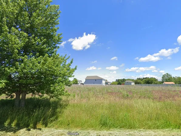 3761 S Big Bear Trl, La Porte, IN 46350