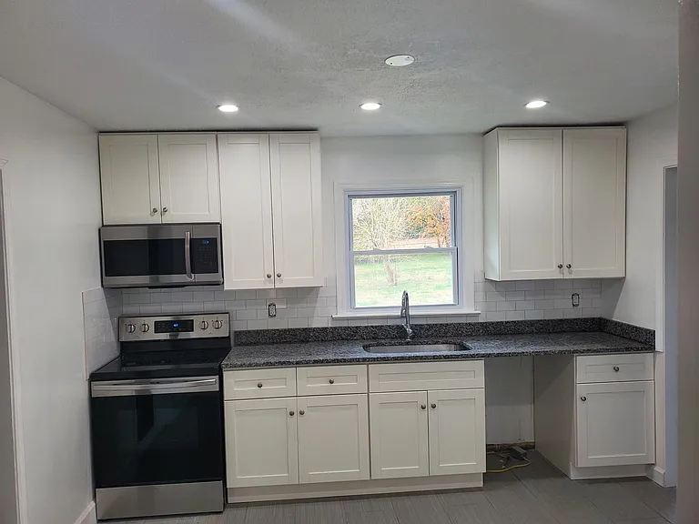 220 S Milford Dr #1 — Photo 5