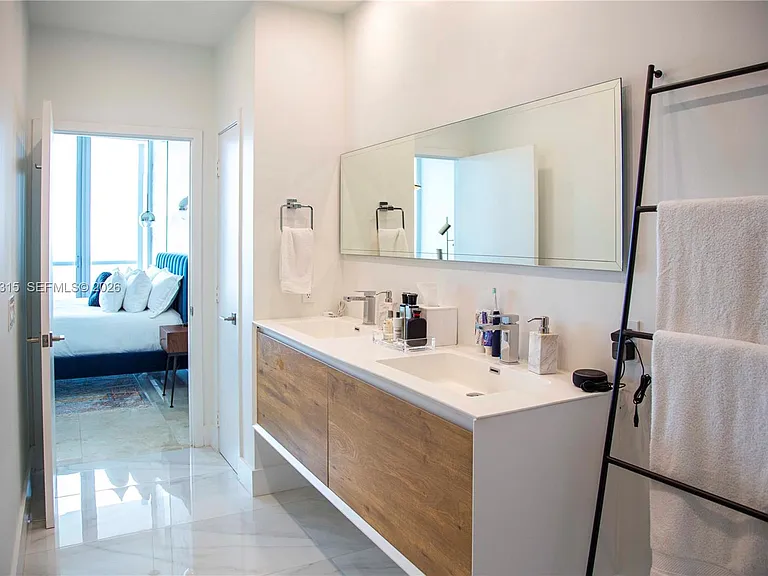 888 Biscayne Blvd #5207 — Photo 8