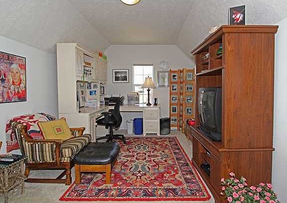 3rd image of 2371 Willowview Dr