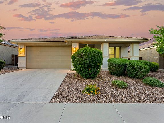 3rd image of 4490 W PELOTAZO Way