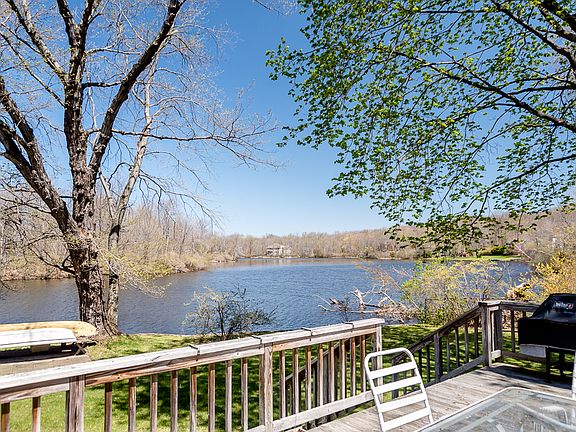 2nd image of 22 Horseshoe Dr