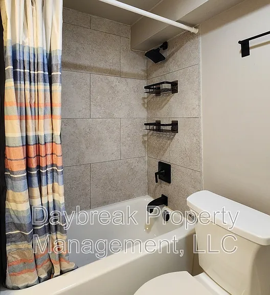 1121 2nd Ave S #5 — Photo 9