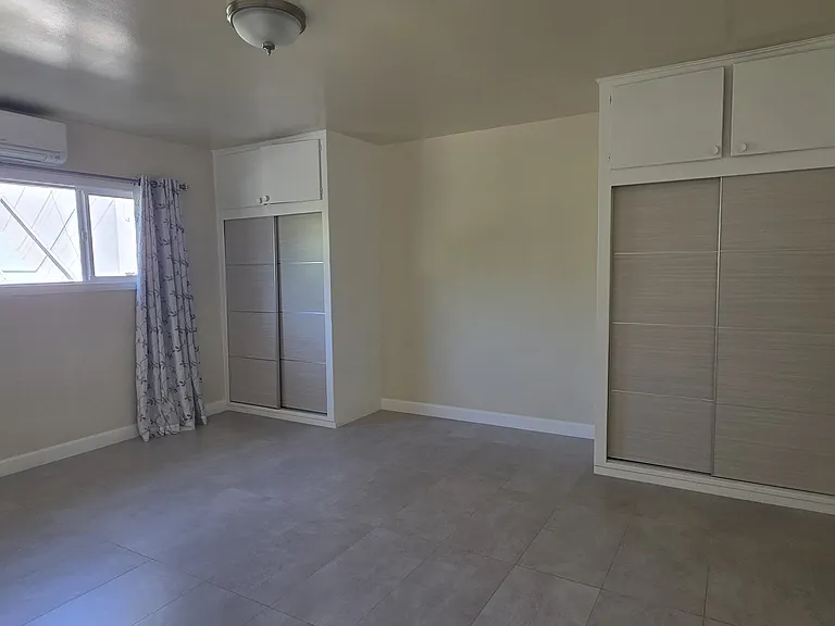 Large Bedroom with 2 closets