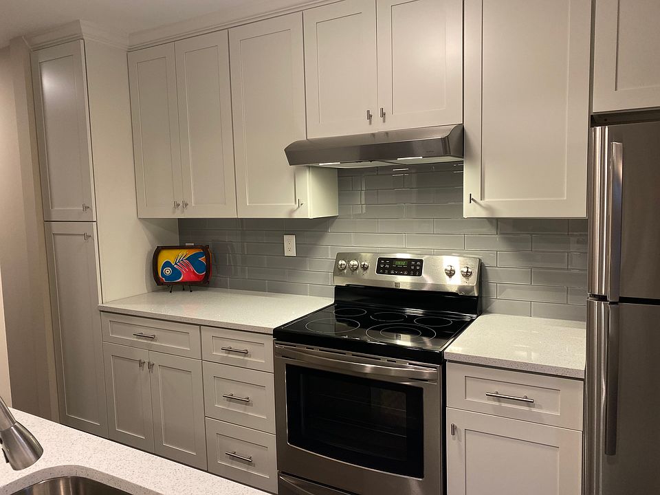 Kitchen with quartz countertops