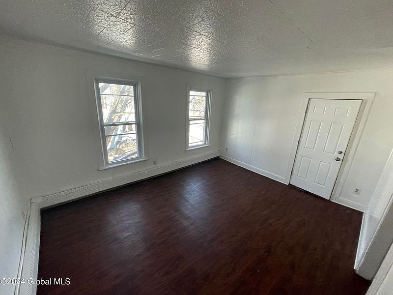 3rd image of 108 Spring Street