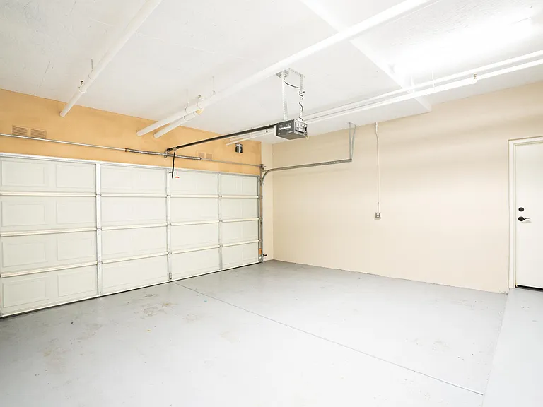 1019 Holly Ave #A — Photo 38