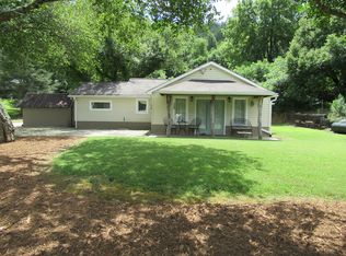 1152 S Skeenah Rd, Franklin, NC 28734