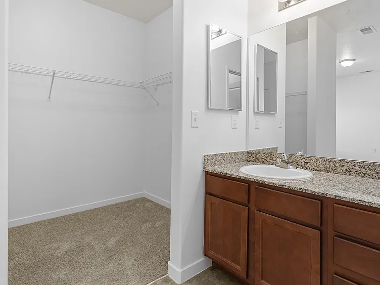 Outlook Apartments — Photo 58
