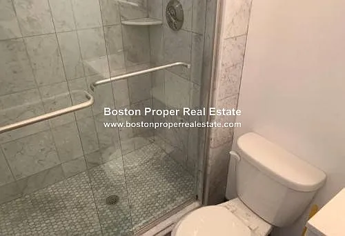 270 Newbury St #5 — Photo 5