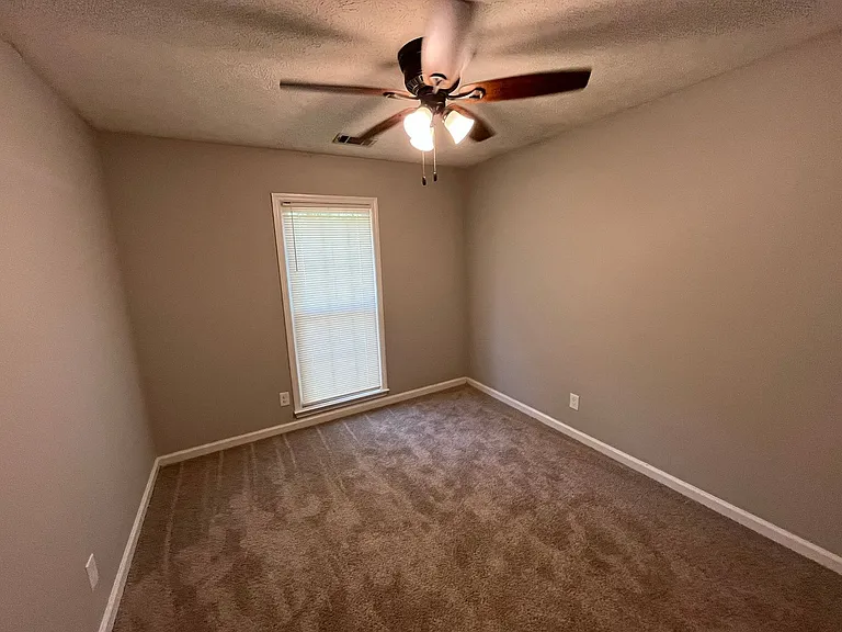 4310 Hart St — Photo 18