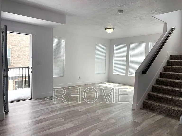1824 W Torlundy Dr — Photo 7