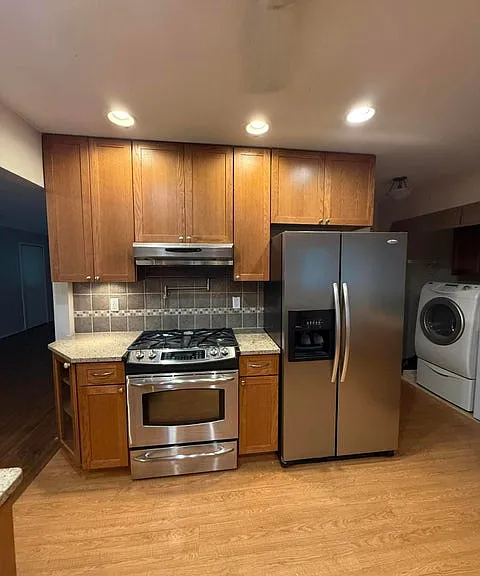 741 Woods Ct — Photo 8