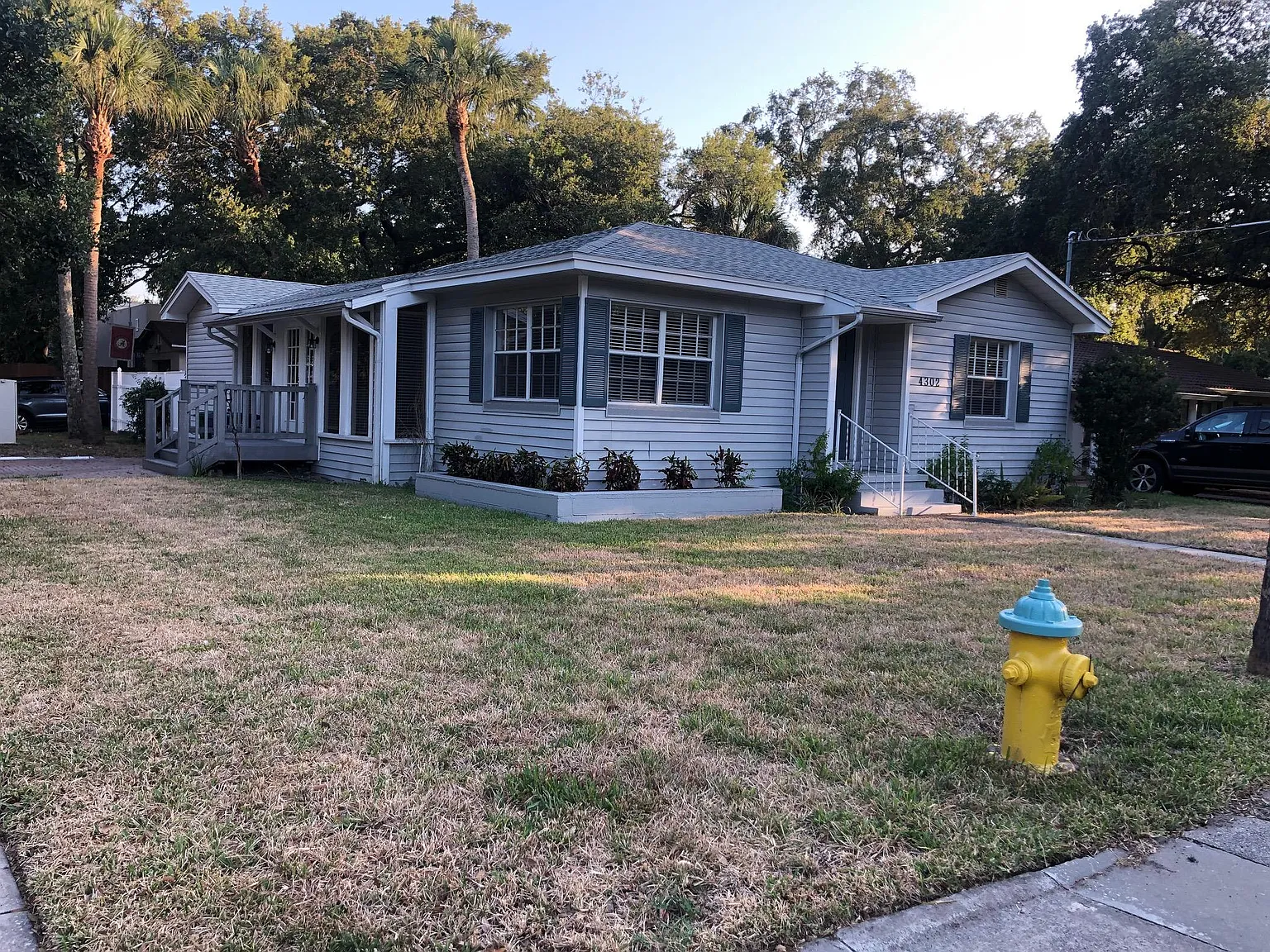 4302 W Santiago St — Photo 2
