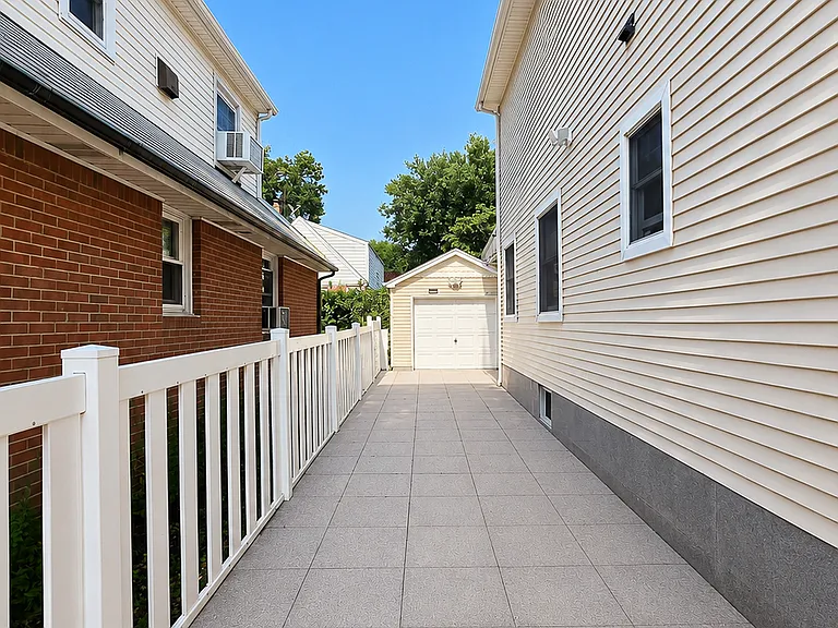 Private Driveway & Side Entrance